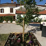 Guest house Dal Rosso 4*