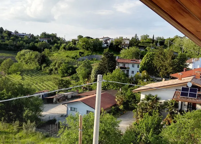 ゲストハウス Dal Rosso San Floriano del Cóllio