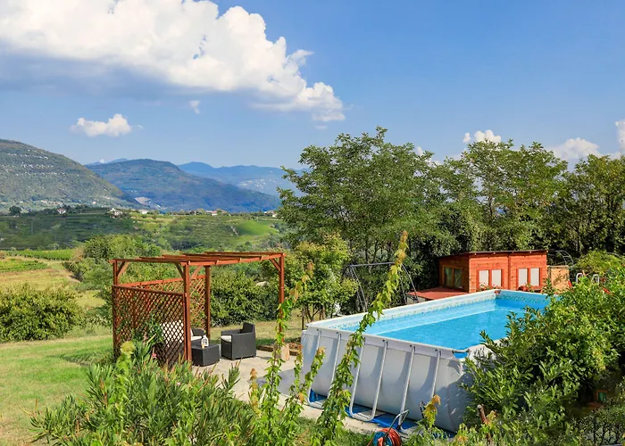 ゲストハウス Dal Rosso San Floriano del Cóllio